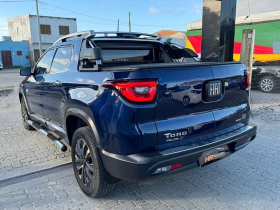 FIAT TORO 2.0 16V TURBO DIESEL RANCH 4WD AT9 FIAT TORO 2.0 16V TURBO DIESEL RANCH 4WD AT9